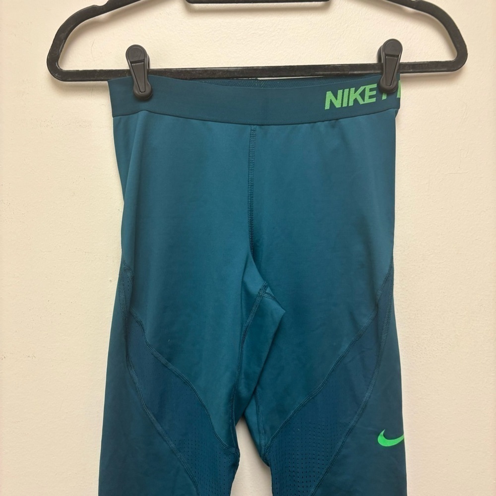 Nike Pro Hyper Cool Compression Pants - Picture 5 of 11